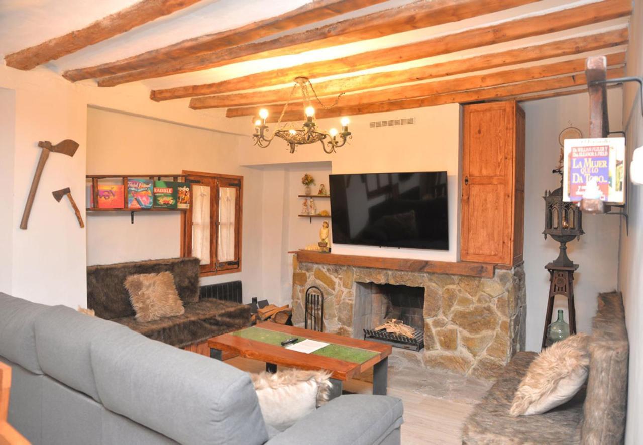 ラ・ポブラ・ダ・リリェートTriplex Rustico-Moderno Hasta 18 Plazas - Pobla De Lilletアパートメント エクステリア 写真
