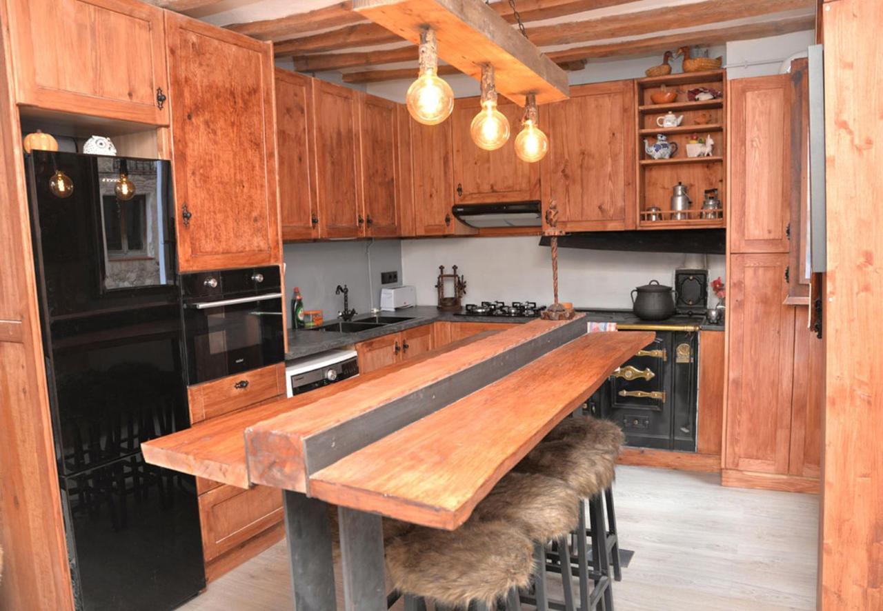 ラ・ポブラ・ダ・リリェートTriplex Rustico-Moderno Hasta 18 Plazas - Pobla De Lilletアパートメント エクステリア 写真