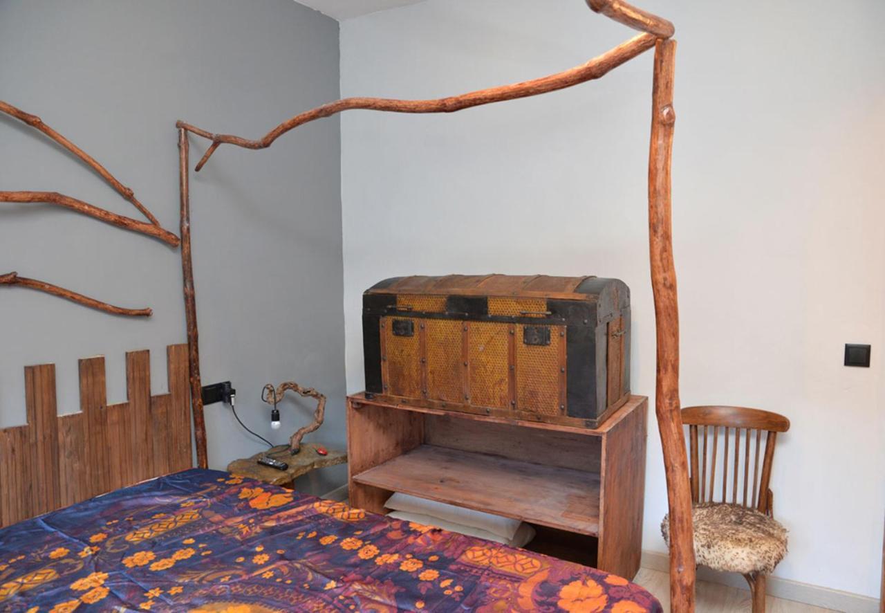 ラ・ポブラ・ダ・リリェートTriplex Rustico-Moderno Hasta 18 Plazas - Pobla De Lilletアパートメント エクステリア 写真